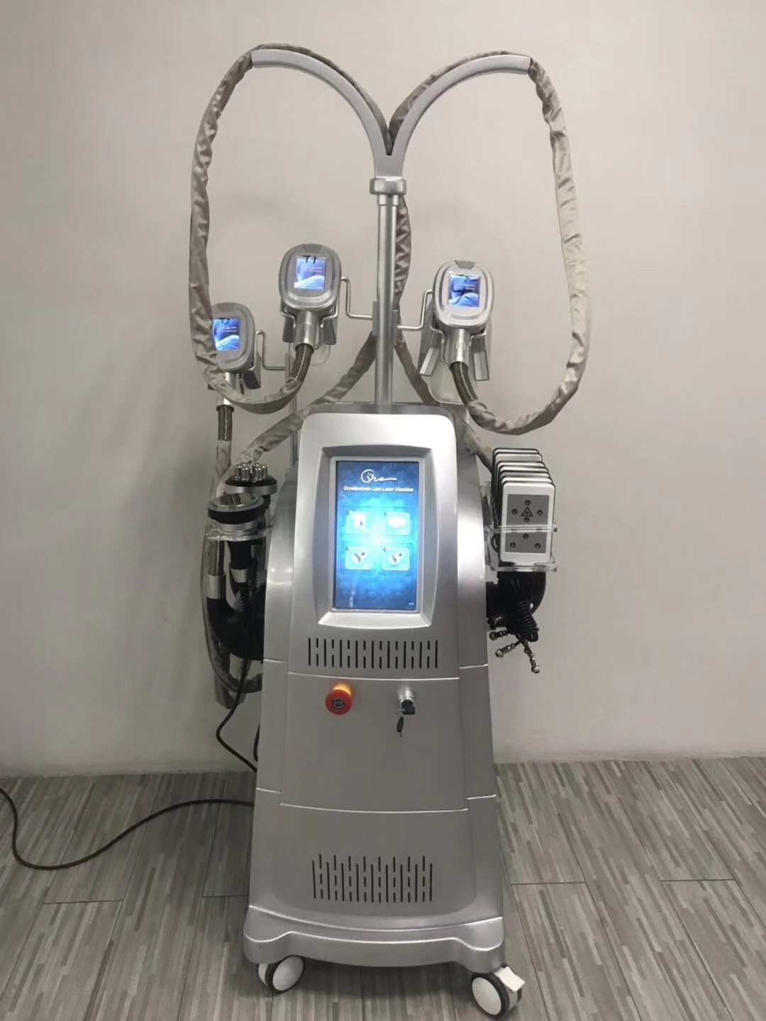 Aparat MultiCryo Sculpt 4X Pro – Criolipoliză, Cavitație 40KHz, Radiofrecvență 5MHz & LipoLaser 6 Paduri - imagine 4